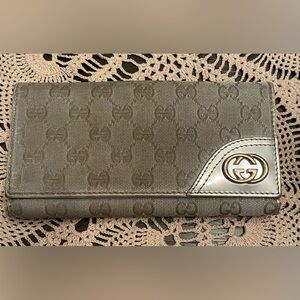Gucci wallet